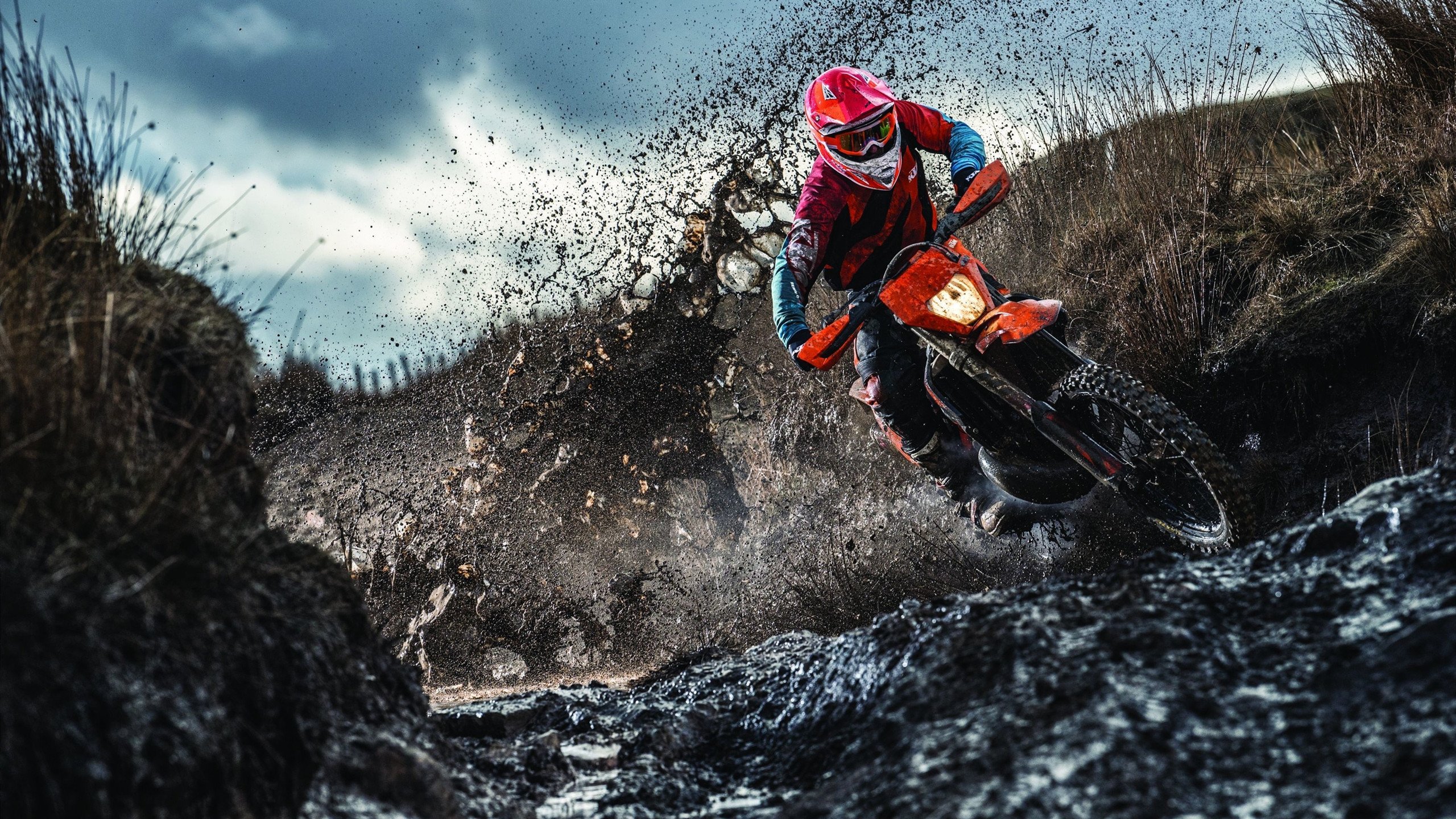 小贾伦爆发难阻独行侠强势晋级，勇士王朝面临新挑战