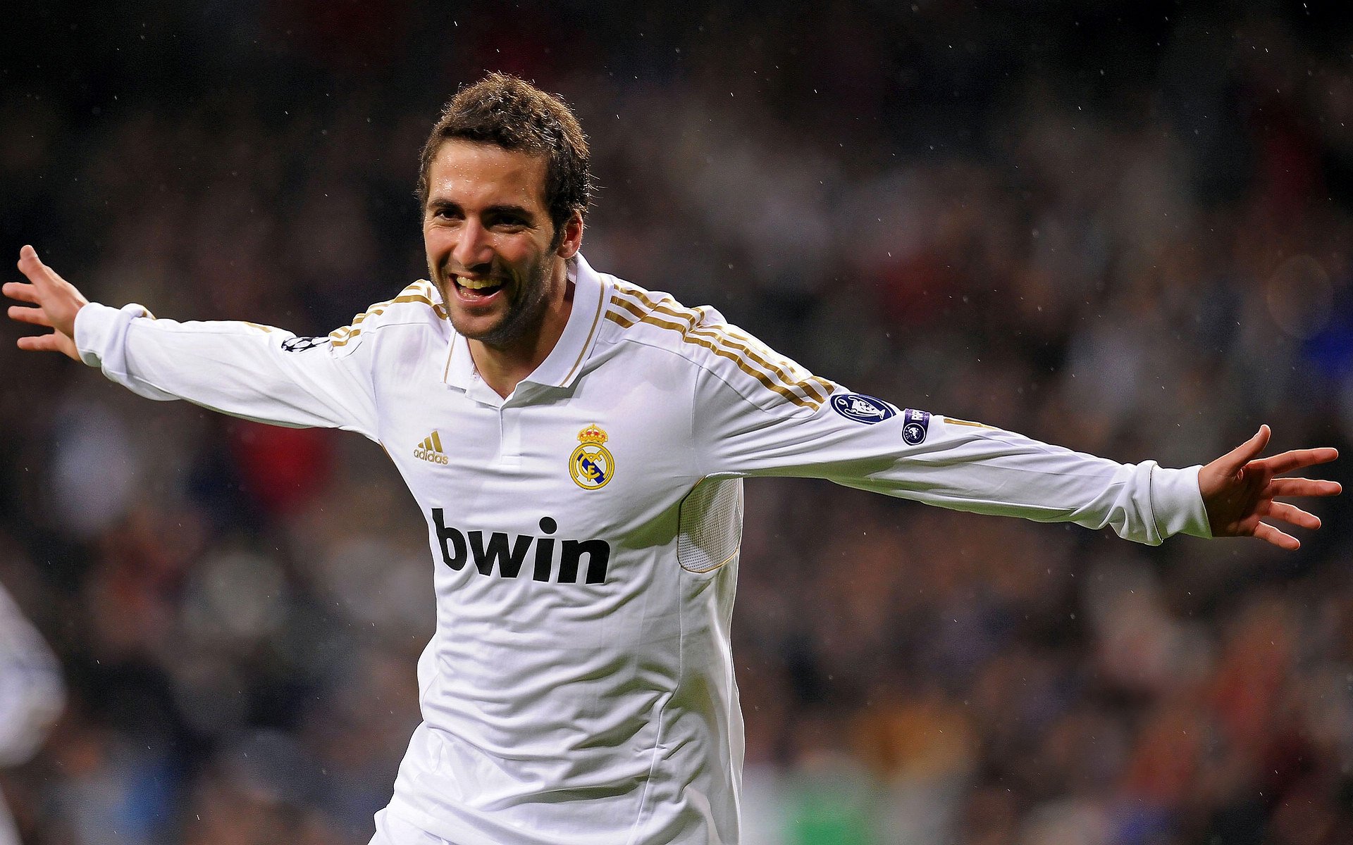 橙色防线的裂缝，厄德高连续得分撕裂荷兰，比利时战术打穿背后的足球哲学