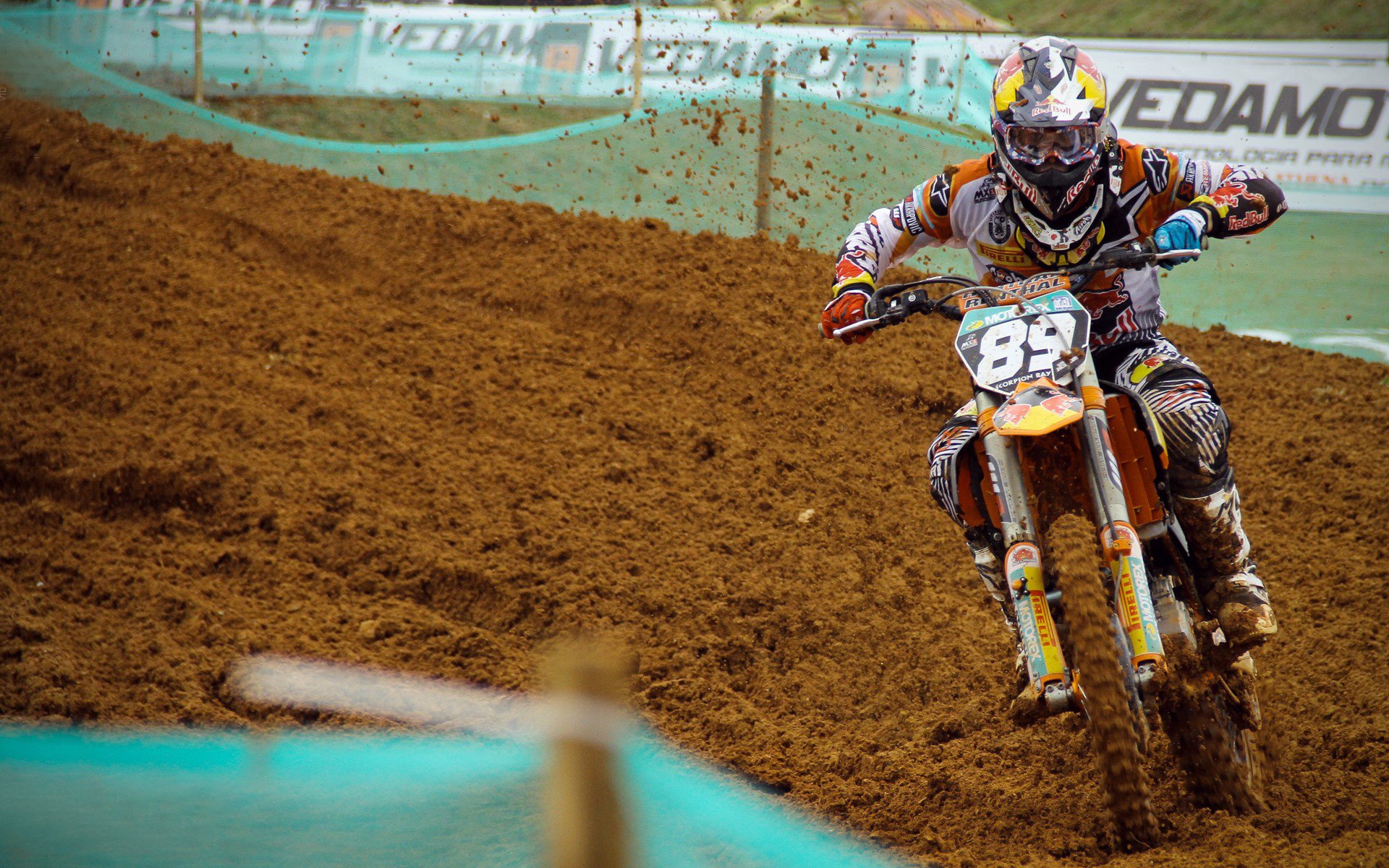 塞维利亚冲垮突尼斯，赖斯成为关键先生